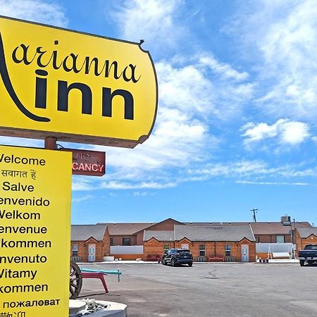 Marianna Inn パンギッ​​チ エクステリア 写真