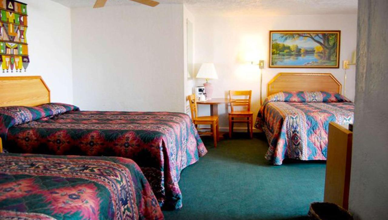 Marianna Inn パンギッ​​チ エクステリア 写真