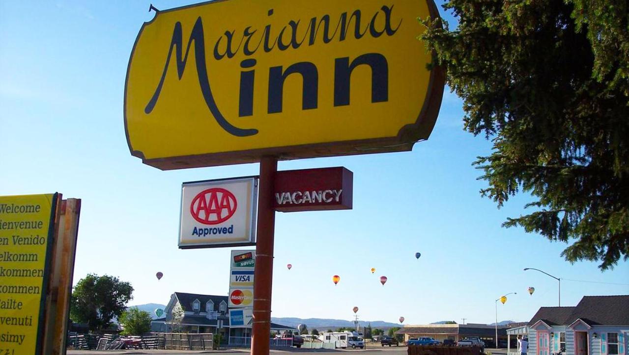 Marianna Inn パンギッ​​チ エクステリア 写真